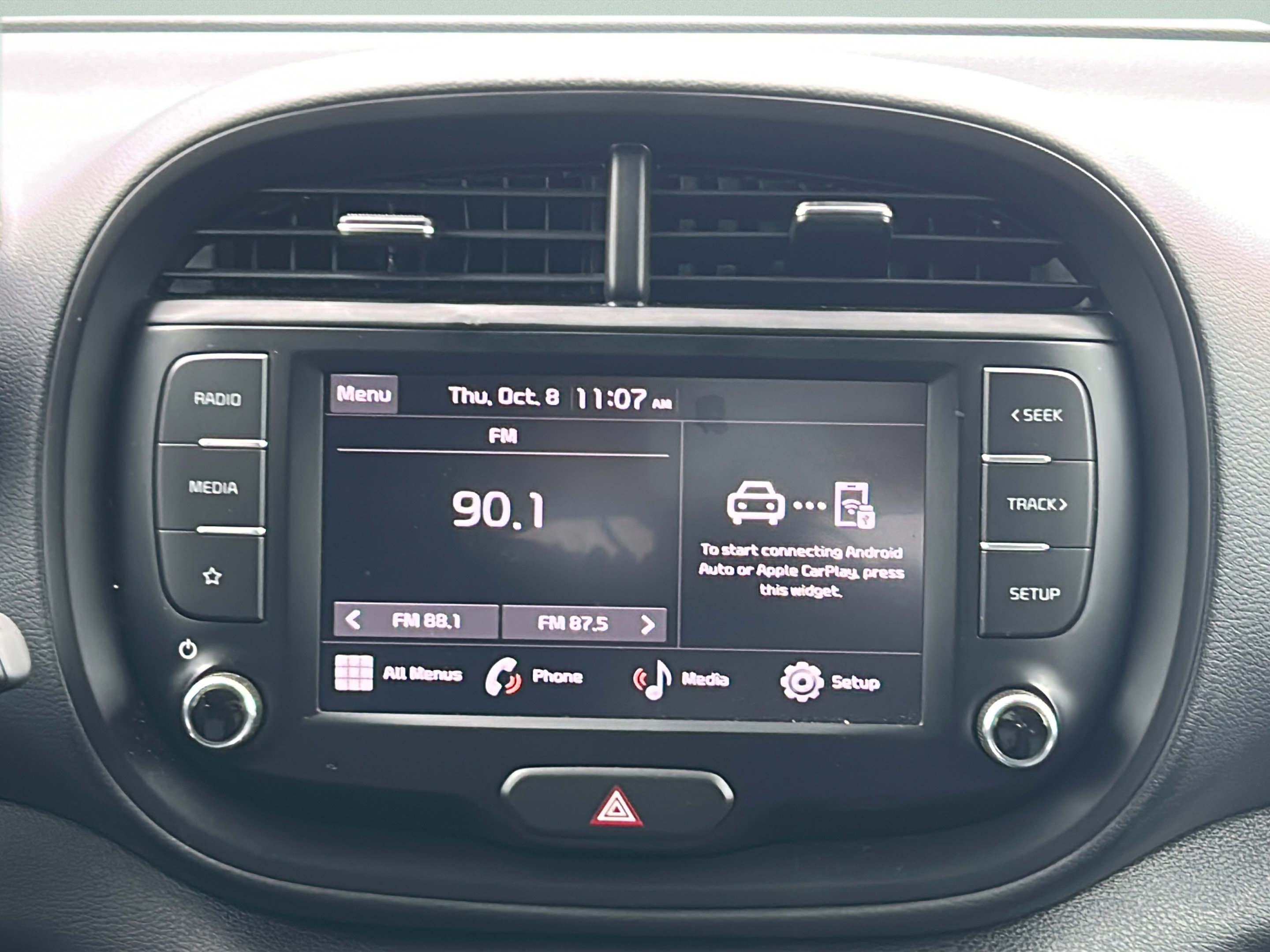 Certified 2023 Kia Soul LX FWD image 15