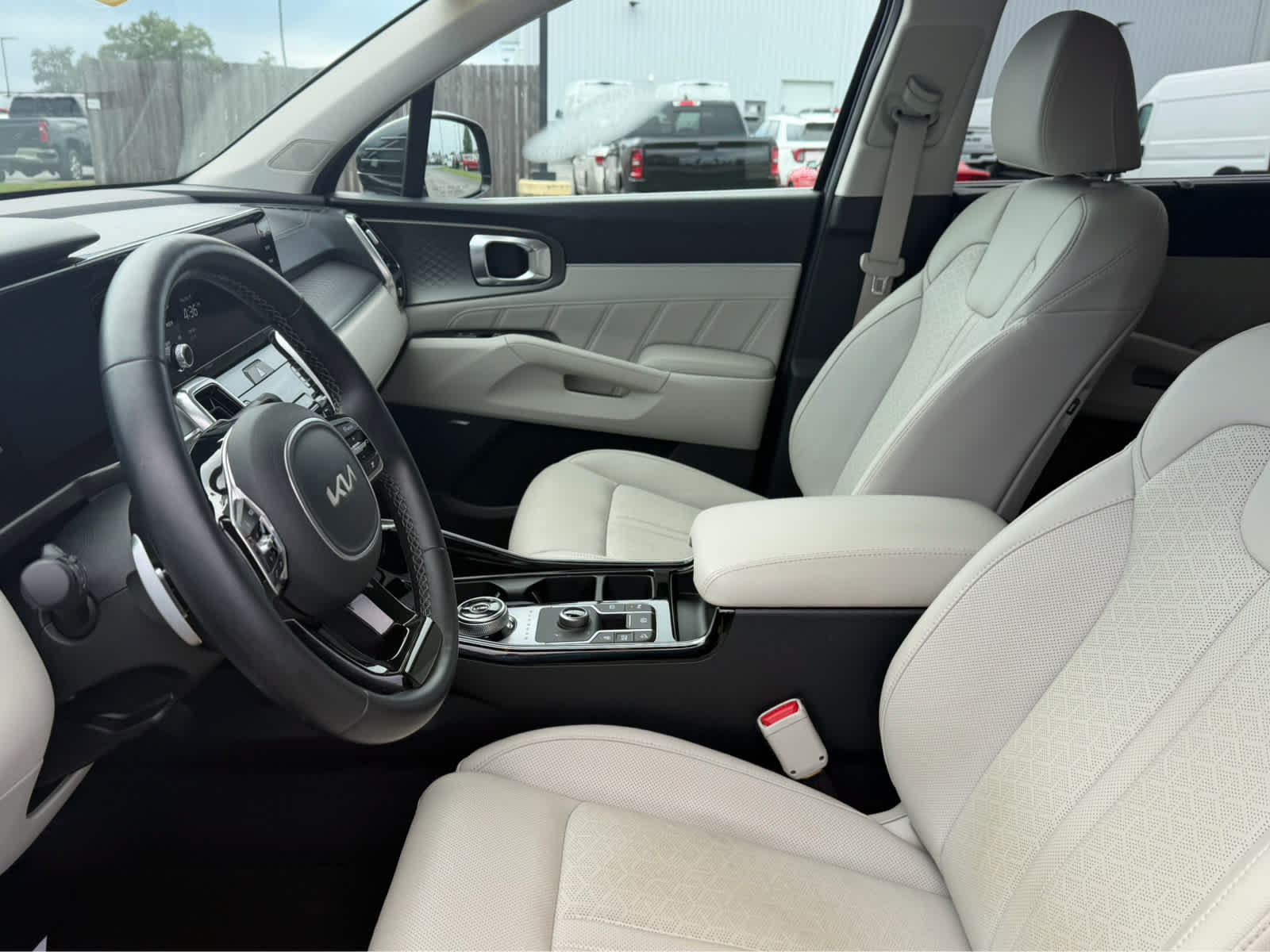 Used 2023 Kia Sorento SX Prestige AWD/4WD image 15