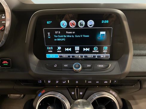 Used 2018 Chevrolet Camaro SS image 16