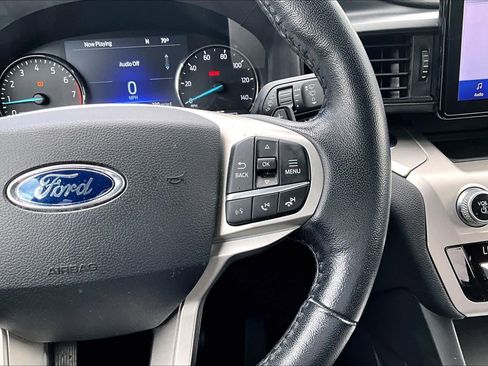 Used 2020 Ford Explorer XLT RWD image 24
