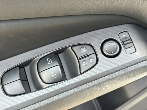 New 2026 Nissan Altima 2.5 SV AWD/4WD image 12