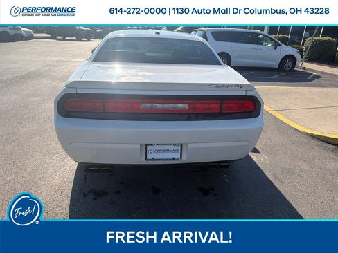 Used 2010 Dodge Challenger R/T RWD image 5
