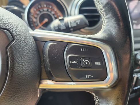 Used 2021 Jeep Wrangler Unlimited Sahara w/ Cold Weather Group image 29