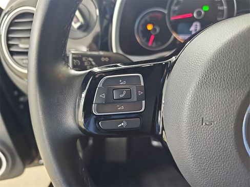 Used 2019 Volkswagen Beetle 2.0T S image 24