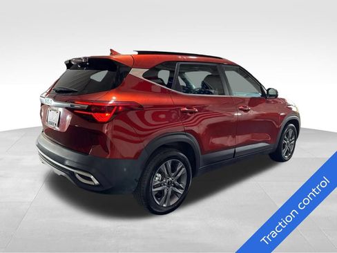 Used 2022 Kia Seltos S AWD/4WD image 5