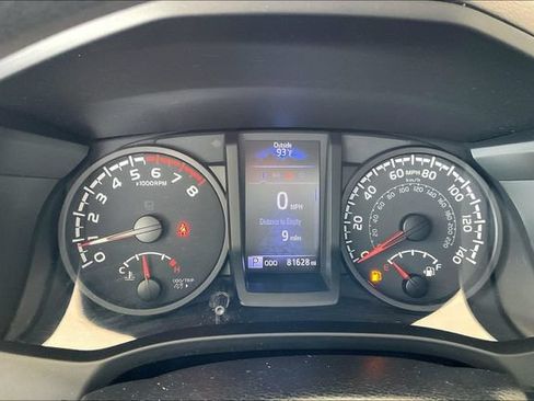 Used 2020 Toyota Tacoma SR w/ SR Convenience Package RWD image 10
