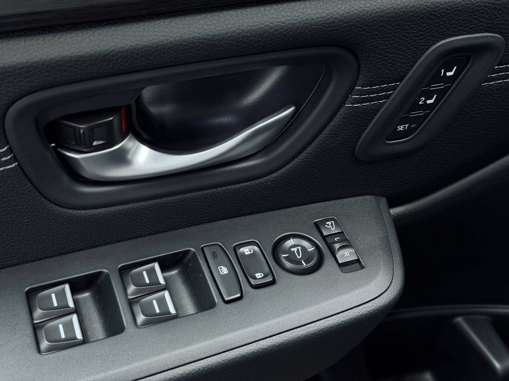New 2026 Honda Pilot Touring image 16