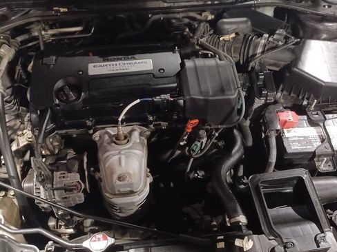 Used 2015 Honda Accord EX-L image 9