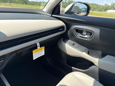 New 2026 Honda HR-V EX-L image 24