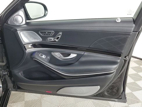 Used 2019 Mercedes-Benz Maybach S 650 image 25