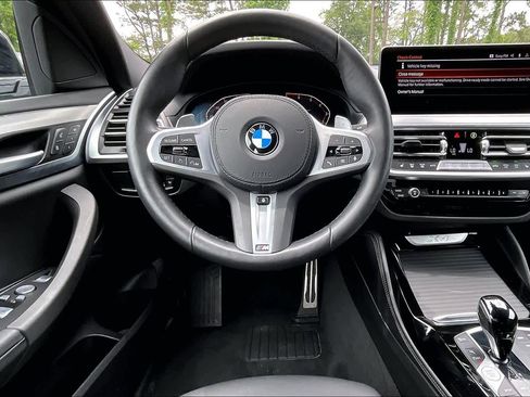 Certified 2025 BMW X4 xDrive30i AWD/4WD image 6