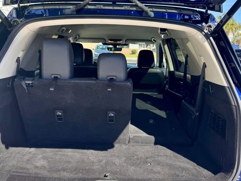 Used 2023 Nissan Pathfinder SL image 9