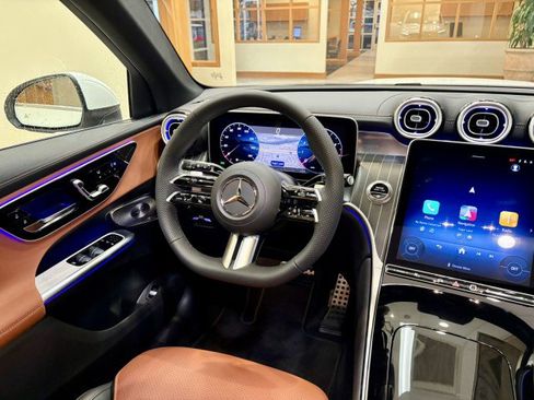 New 2026 Mercedes-Benz GLC 300 image 9