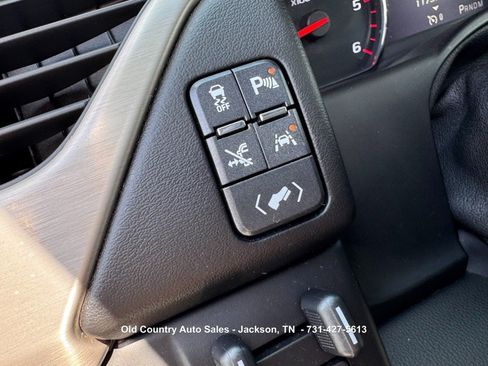 Used 2016 GMC Yukon Denali w/ Open Road Package RWD image 28