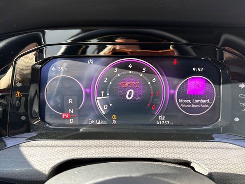 Certified 2024 Volkswagen GTI SE image 18