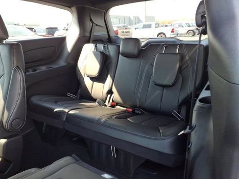New 2026 Chrysler Pacifica Select image 18