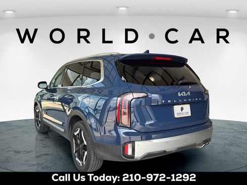 Used 2023 Kia Telluride EX w/ EX Captain's Chair Package FWD image 13