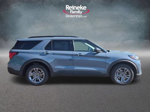 New 2026 Ford Explorer Active AWD/4WD image 4