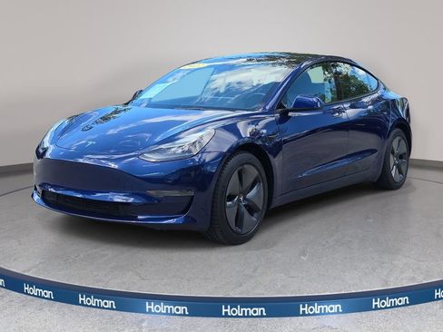 Used 2022 Tesla Model 3 RWD image 1