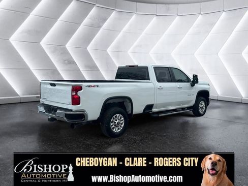 Used 2025 Chevrolet Silverado 2500 LT w/ Convenience Package AWD/4WD image 18