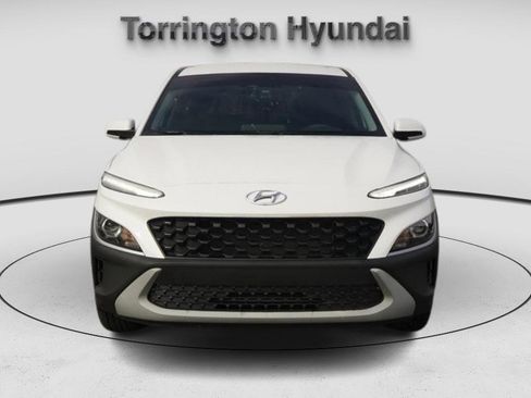 Certified 2022 Hyundai Kona SE image 2
