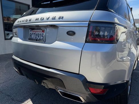 Used 2018 Land Rover Range Rover Sport HSE image 18