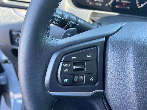 Used 2025 Honda Ridgeline Sport image 26