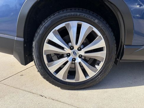 Used 2019 Subaru Ascent Touring AWD/4WD image 9