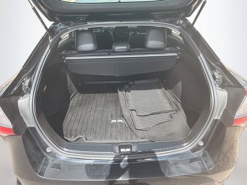 Used 2022 Toyota Prius AWD image 28
