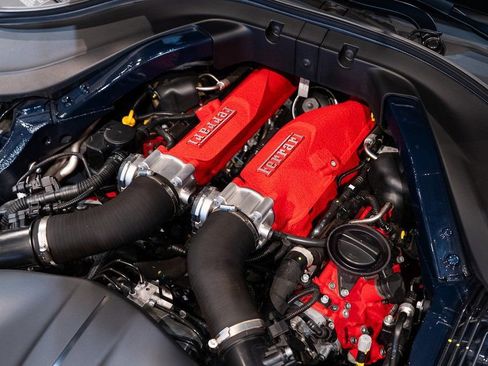 Certified 2022 Ferrari Roma RWD image 19