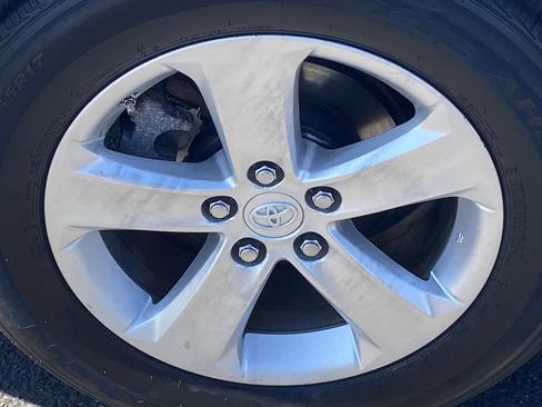 Used 2014 Toyota RAV4 XLE FWD image 11