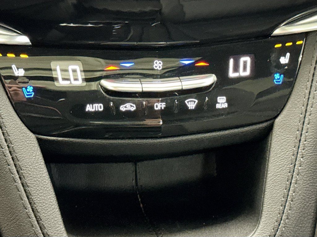 Used 2025 Cadillac XT6 Sport w/ Technology Package AWD/4WD image 23