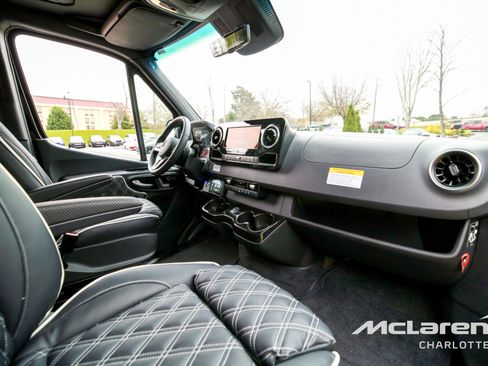 New 2024 Mercedes-Benz Sprinter 3500 image 19