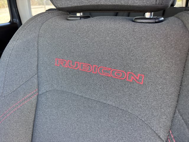 Used 2026 Jeep Wrangler Unlimited Rubicon AWD/4WD image 19
