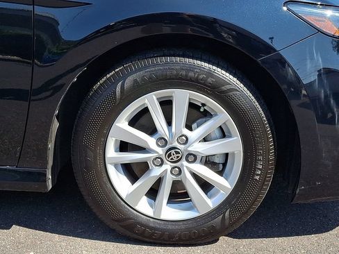 Used 2025 Toyota Camry LE FWD image 8