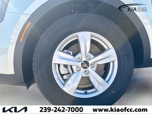 New 2026 Kia Sorento LX image 39