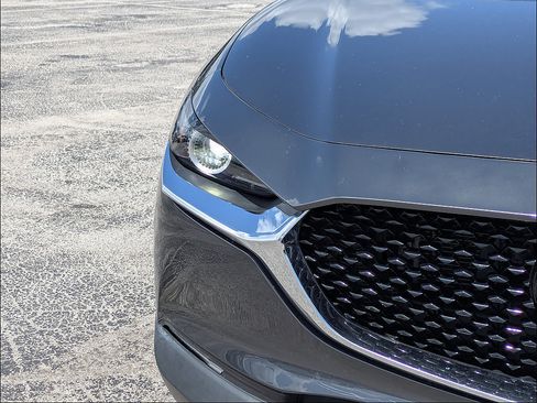 Used 2020 MAZDA CX-30 FWD w/ Preferred Package image 10