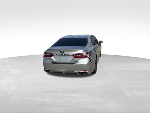 Used 2022 Toyota Camry XSE image 7