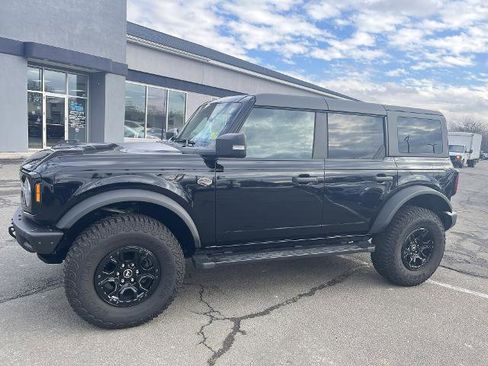 Certified 2022 Ford Bronco Wildtrak image 2