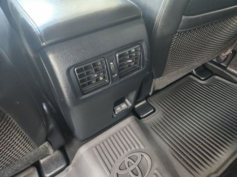 Used 2023 Toyota 4Runner TRD Off-Road Premium w/ Moonroof Package AWD/4WD image 22