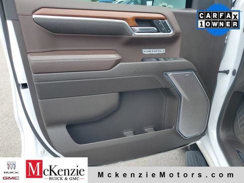 Used 2023 GMC Sierra 1500 Denali w/ Technology Package AWD/4WD image 8