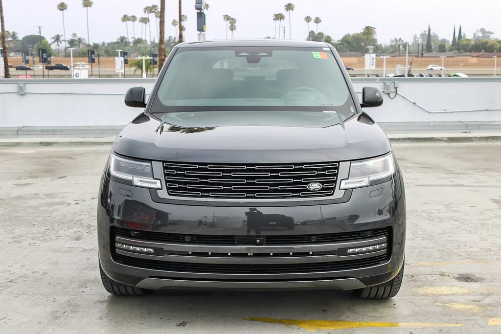 Used 2024 Land Rover Range Rover Autobiography AWD/4WD image 3
