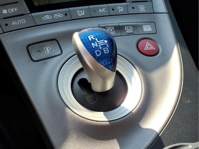 Used 2014 Toyota Prius Two FWD image 10