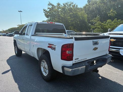Used 2011 Chevrolet Silverado 1500 LT w/ All-Star Edition AWD/4WD image 3