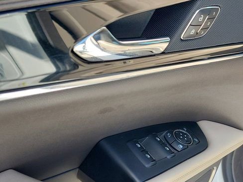 Certified 2023 Lincoln Nautilus Reserve AWD/4WD image 22