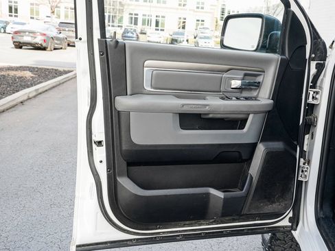 Used 2016 RAM 1500 Outdoorsman image 9