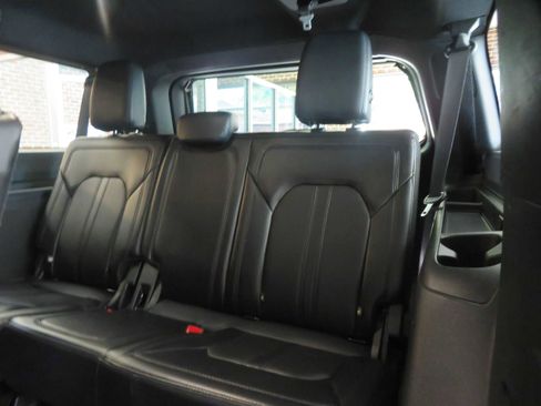Used 2021 Ford Expedition Max Limited image 18