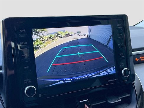 Used 2022 Toyota Corolla LE image 13