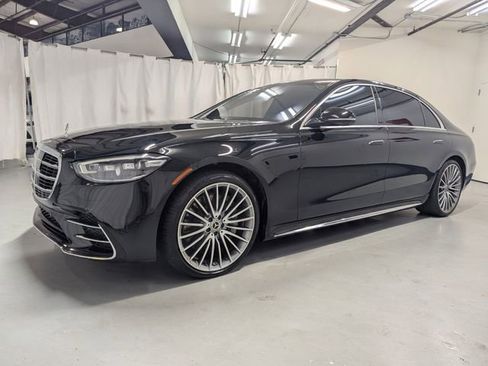 Used 2023 Mercedes-Benz S 500 4MATIC w/ AMG Line image 5