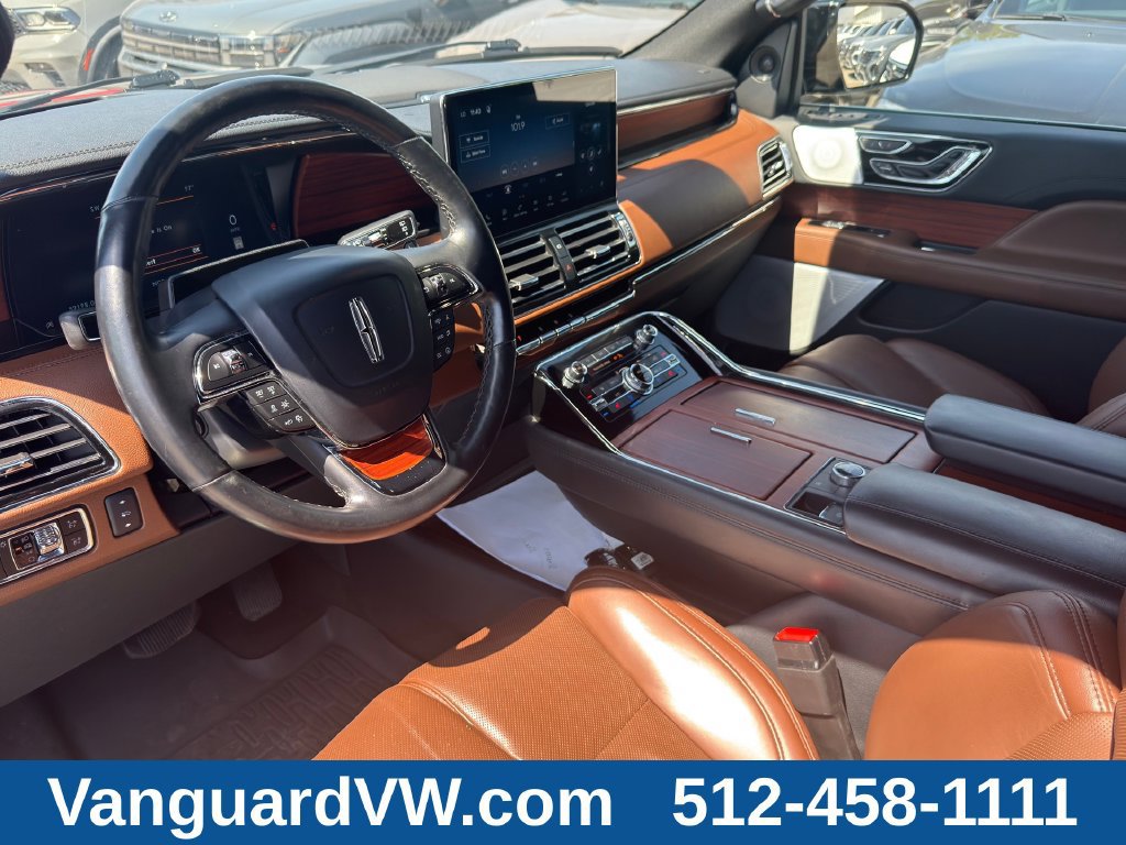 Used 2024 Lincoln Navigator L Reserve AWD/4WD image 14